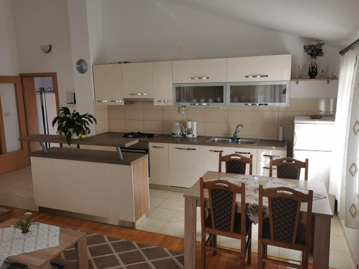 Apartman Zora Подстрана Екстер'єр фото